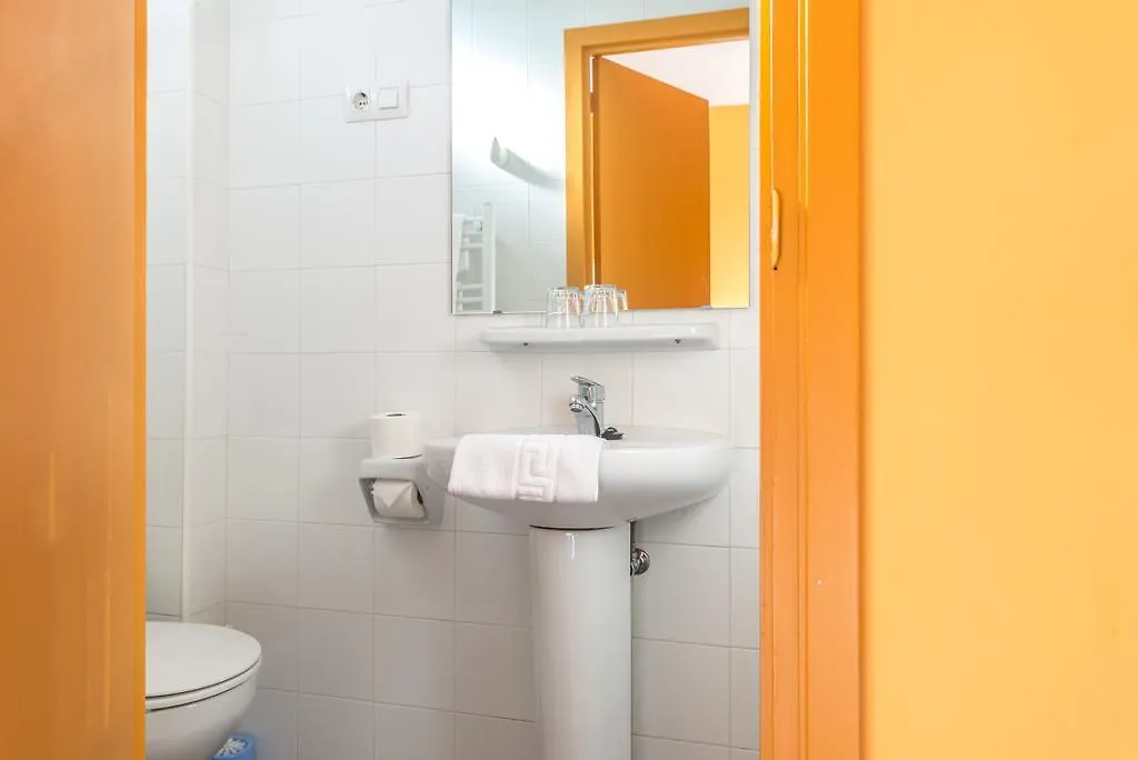 **  Penzion Residencia Salesiana Marti-Codolar Barcelona Španělsko