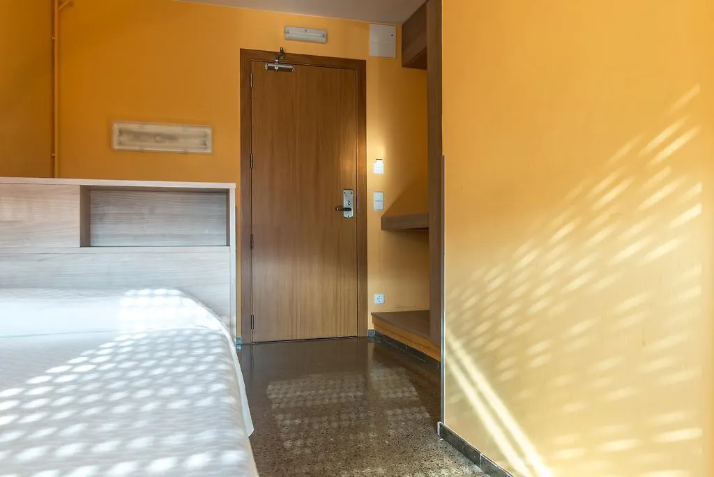 Residencia Salesiana Marti-Codolar Affittacamere Barcellona 2*,  Spagna