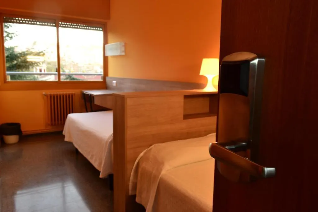 Residencia Salesiana Marti-Codolar Affittacamere Barcellona